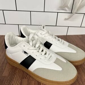 Women’s GAT Sneakers – White/Black Retro Trainers – Gum Sole – Size 10